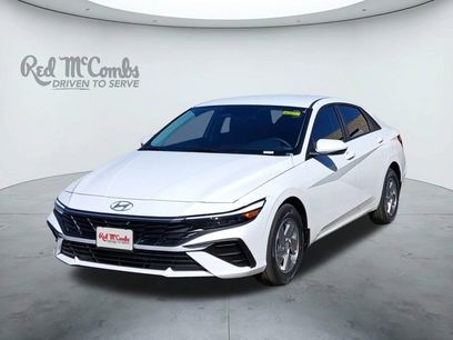 New 2026 Hyundai Elantra SE