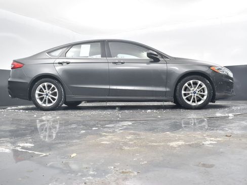 Used 2020 Ford Fusion SE image 43