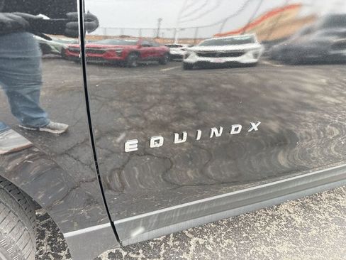 Used 2024 Chevrolet Equinox LT image 32