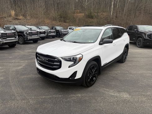 Used 2020 GMC Terrain SLE w/ Driver Convenience Package image 7