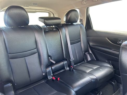 Used 2017 Nissan Rogue SL w/ SL Premium Package AWD/4WD image 18
