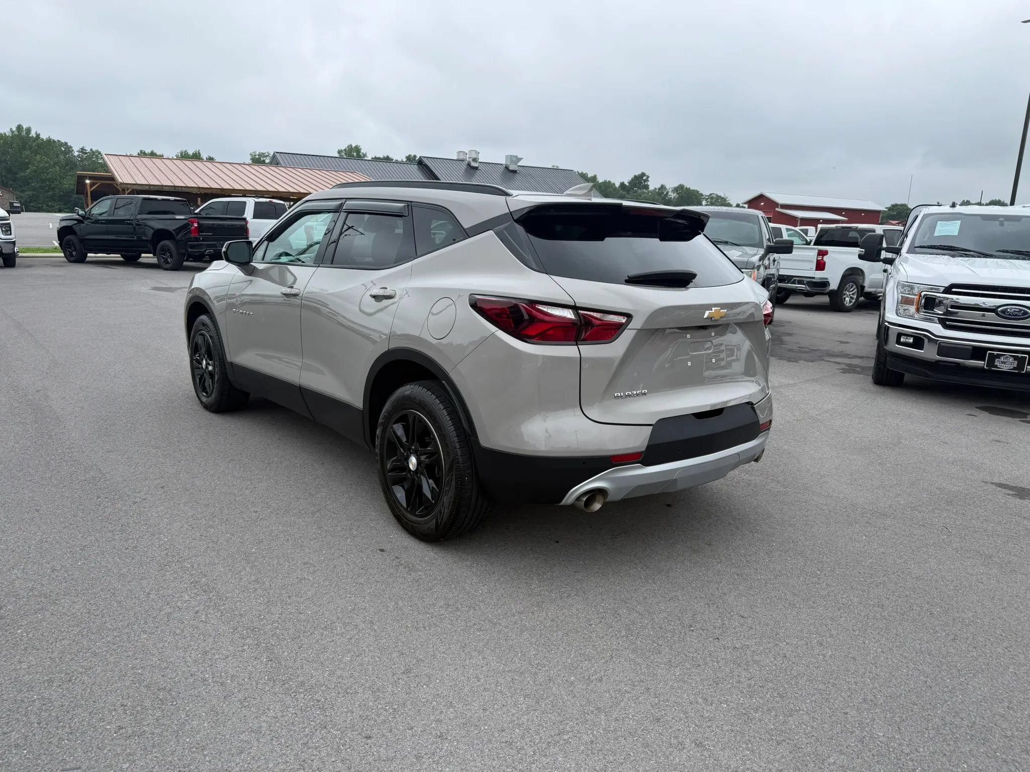 Used 2021 Chevrolet Blazer LT FWD image 3
