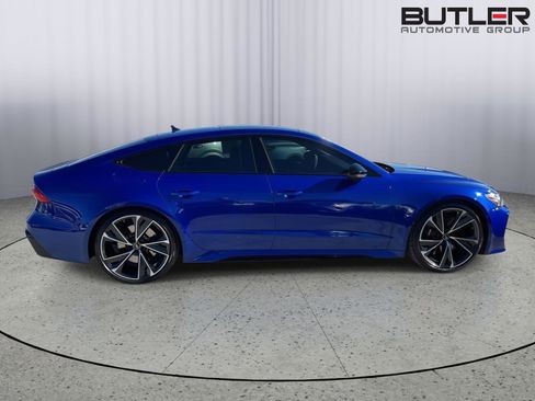 Used 2022 Audi RS 7 Sportback w/ Black Optic Package image 4