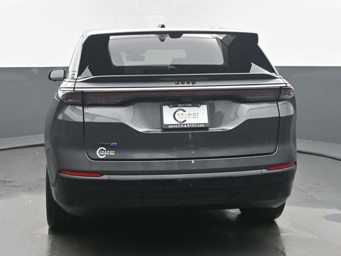 Used 2024 Jeep Wagoneer Launch Edition image 5