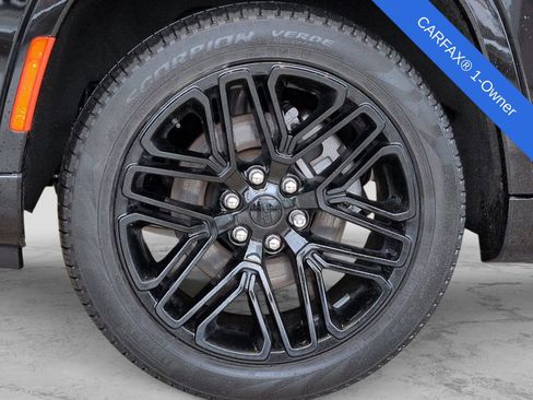 Used 2024 Jeep Wagoneer Series II image 15