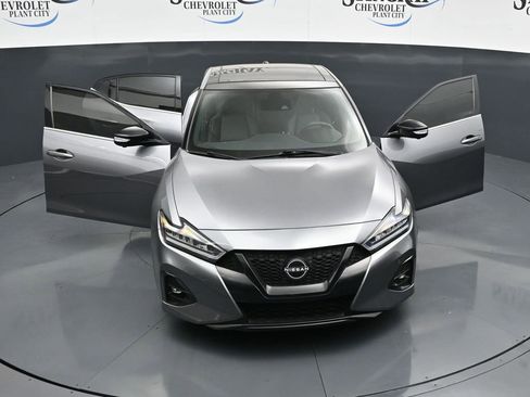 Used 2023 Nissan Maxima SR w/ Sport Mat Group image 25