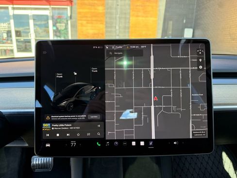 Used 2021 Tesla Model 3 Standard Range Plus image 29