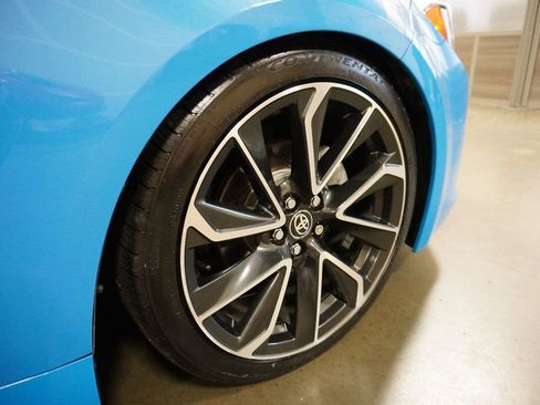 Used 2021 Toyota Corolla XSE FWD image 5