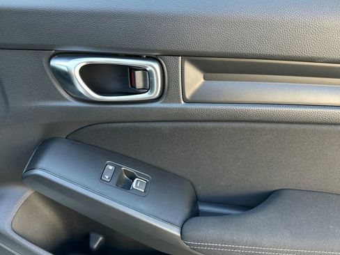 Used 2025 Honda Civic Sport image 18