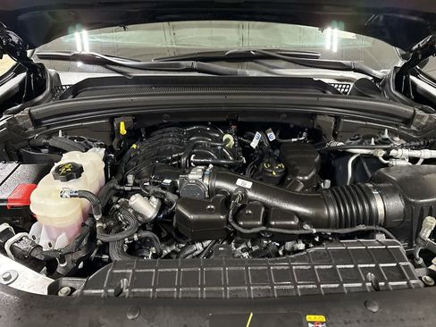 Used 2025 Jeep Grand Cherokee Laredo X w/ Luxury Tech Group I image 25