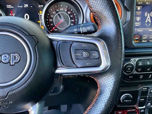 Used 2021 Jeep Gladiator Mojave image 23