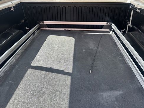 Used 2019 Toyota Tacoma SR image 25