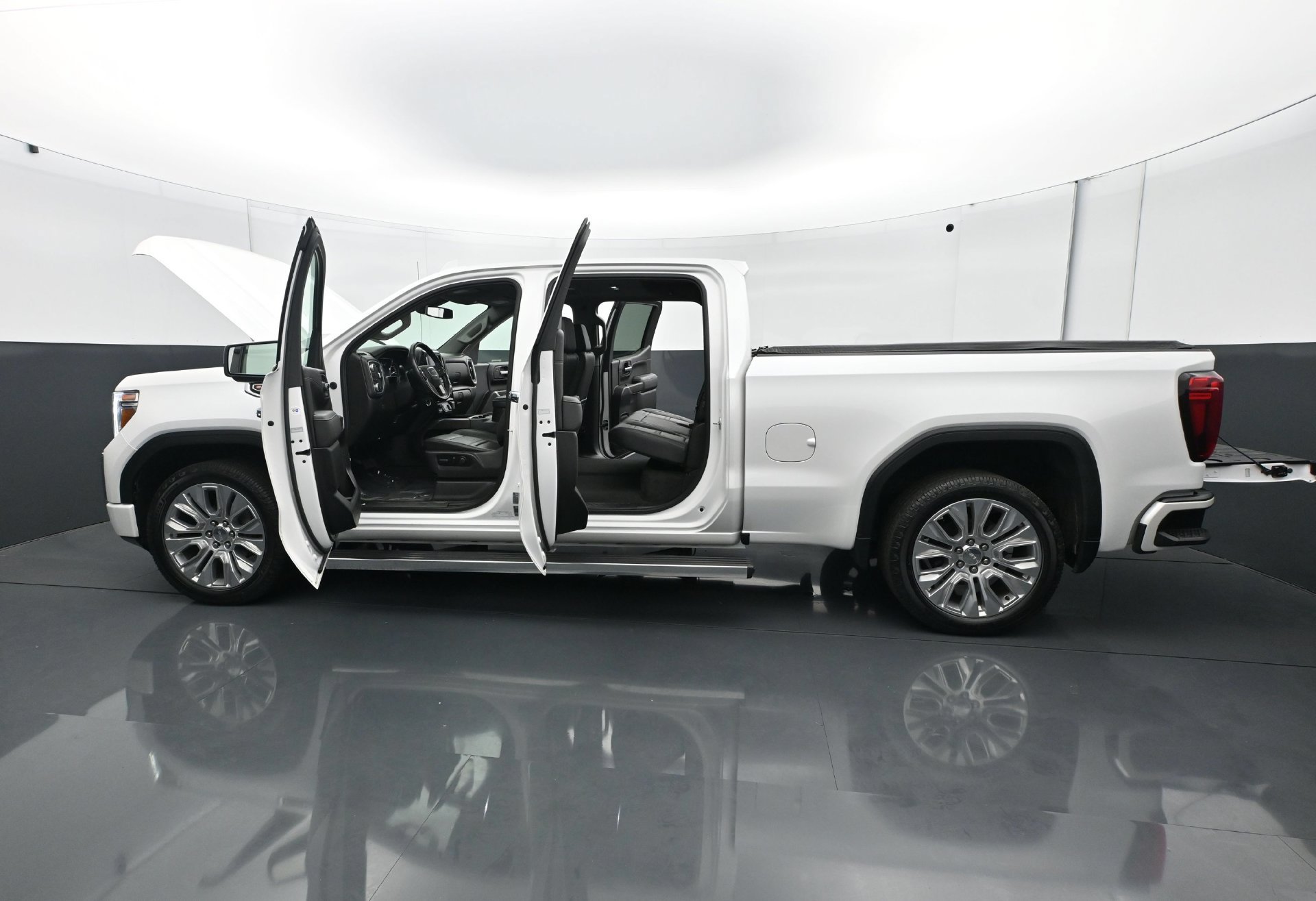 Used 2022 GMC Sierra 1500 Denali w/ Denali Premium Package AWD/4WD image 32