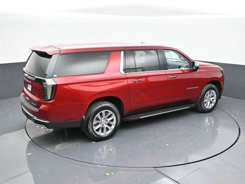 New 2025 Chevrolet Suburban Premier image 63