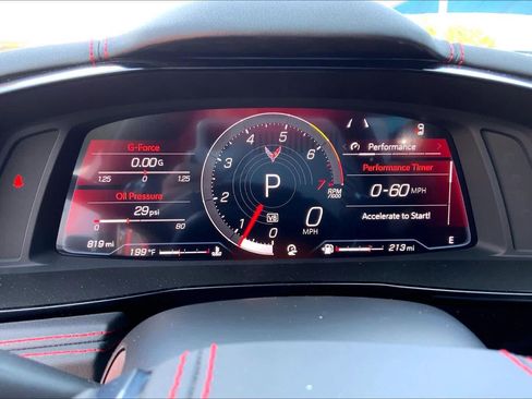 Used 2025 Chevrolet Corvette Stingray Preferred Cpe w/ 2LT RWD image 24