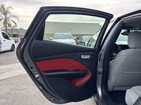 Used 2013 Dodge Dart SXT w/ Popular Equipment Group FWD image 11