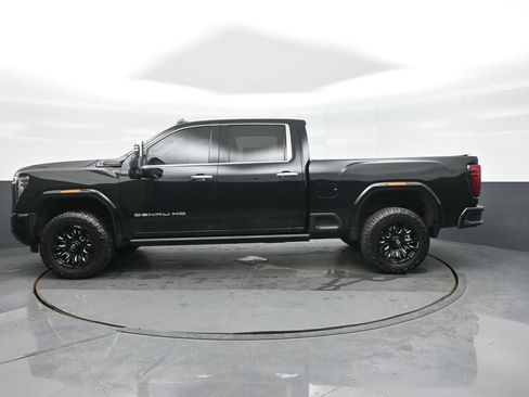 Used 2024 GMC Sierra 3500 Denali Ultimate image 4
