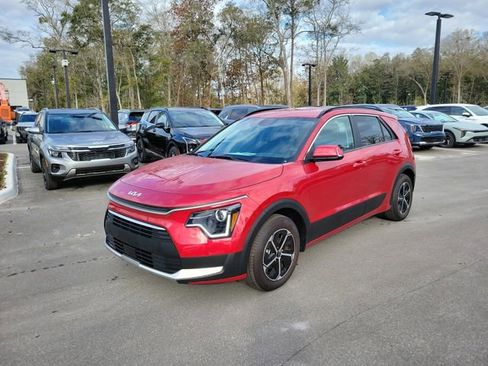 New 2025 Kia Niro EX image 4