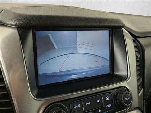 Used 2018 Chevrolet Tahoe LT image 19