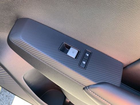 New 2025 Mitsubishi Outlander SE image 26