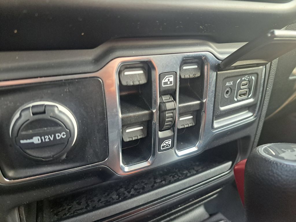 Used 2023 Jeep Wrangler Unlimited Sport AWD/4WD image 17