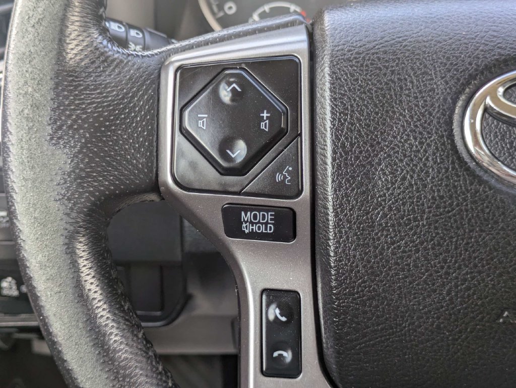 Used 2021 Toyota Tacoma SR5 RWD image 14