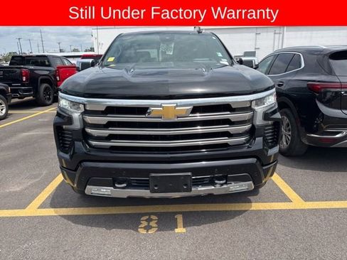 Used 2025 Chevrolet Silverado 1500 High Country AWD/4WD image 4