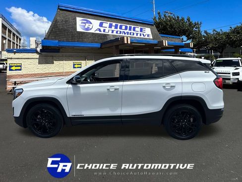 Used 2021 GMC Terrain SLT w/ Elevation Edition AWD/4WD image 3