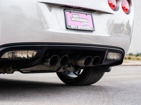 Used 2005 Chevrolet Corvette Coupe w/ Preferred Equipment Group image 24