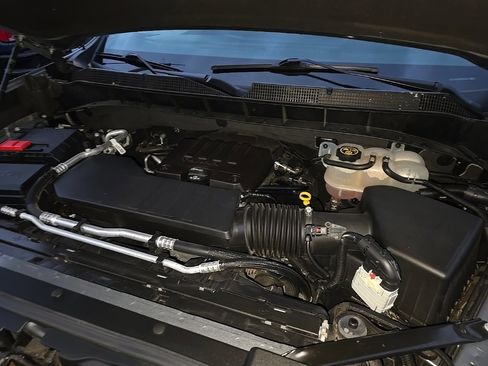 Used 2023 Chevrolet Silverado 1500 LT image 27