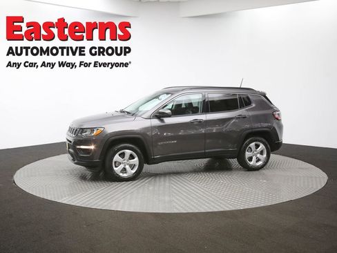 Used 2021 Jeep Compass Latitude w/ Driver Assistance Group image 56