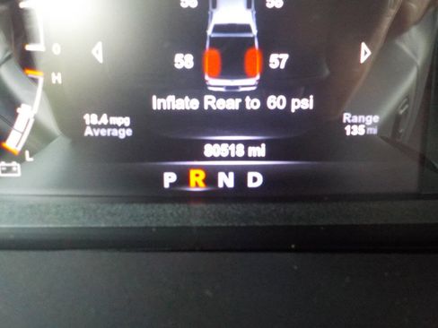 Used 2018 RAM 2500 SLT w/ Luxury Group AWD/4WD image 14