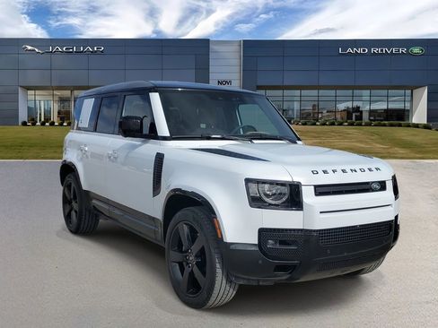 Used 2023 Land Rover Defender 110 V8 image 4