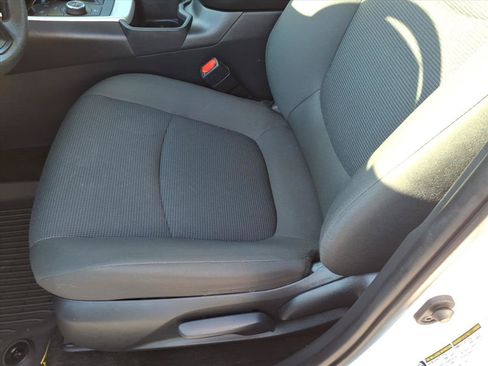 Used 2025 Toyota RAV4 LE AWD/4WD image 24