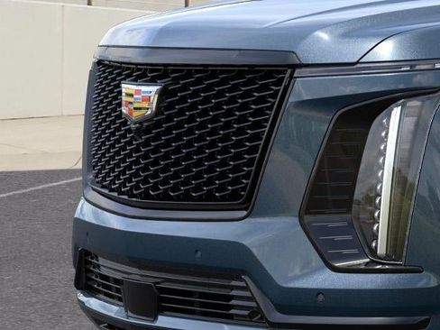 New 2026 Cadillac Escalade ESV Platinum Sport AWD/4WD image 13