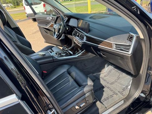Used 2019 BMW X7 xDrive40i w/ Cold Weather Package AWD/4WD image 31