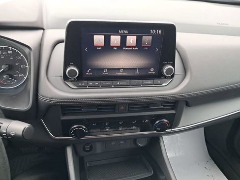 Certified 2024 Nissan Rogue S image 20