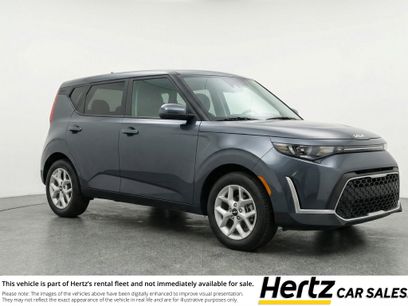 Used 2025 Kia Soul LX w/ LX Technology Package