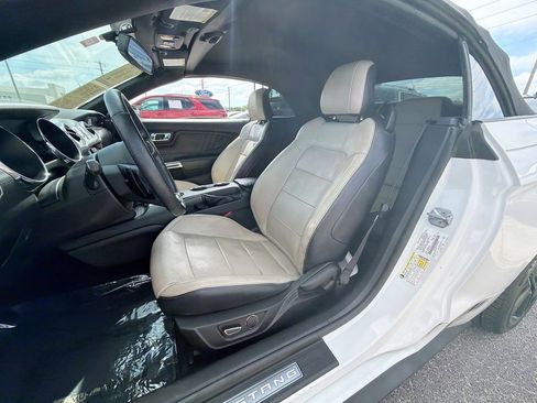 Used 2017 Ford Mustang Premium w/ Ecoboost Performance Package RWD image 27