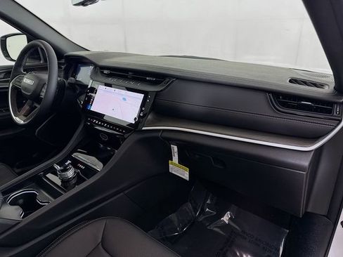New 2026 Jeep Grand Cherokee Limited AWD/4WD image 29