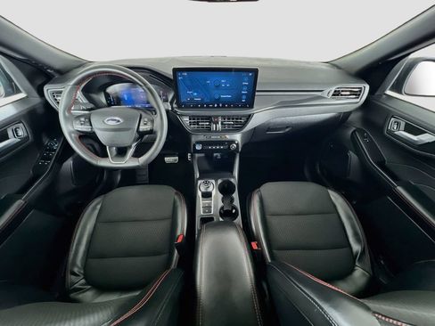 Used 2023 Ford Escape ST-Line w/ Tech Pack #1 AWD/4WD image 37