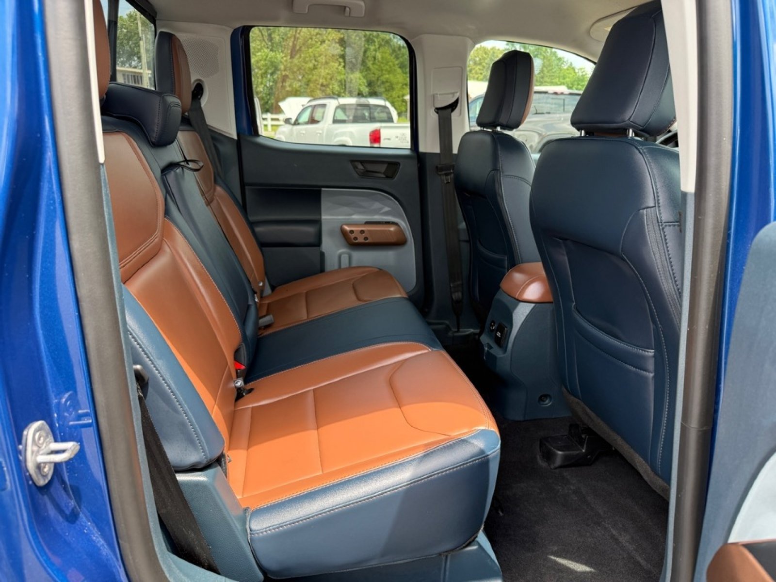 Used 2024 Ford Maverick Lariat FWD image 27