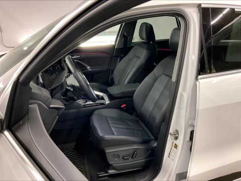 Certified 2025 Audi Q5 Premium w/ Convenience Package image 25