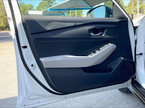 New 2025 Honda Accord SE image 10