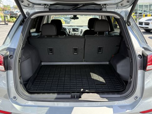 Used 2024 Chevrolet Equinox LT FWD image 33