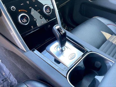 Certified 2022 Land Rover Discovery Sport S R-Dynamic AWD/4WD image 16