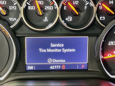 Used 2019 Chevrolet Silverado 1500 LT RWD image 20