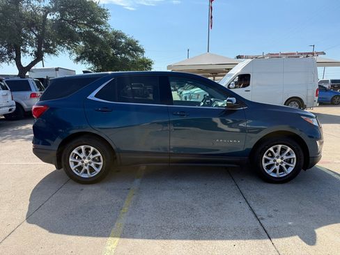Used 2019 Chevrolet Equinox LT w/ Driver Convenience Package FWD image 8