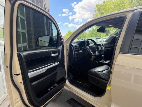 Used 2018 Toyota Tundra Limited w/ Limited Premium Package AWD/4WD image 17