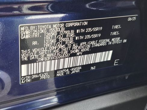 Used 2025 Toyota RAV4 XSE w/ Premium Package AWD/4WD image 24